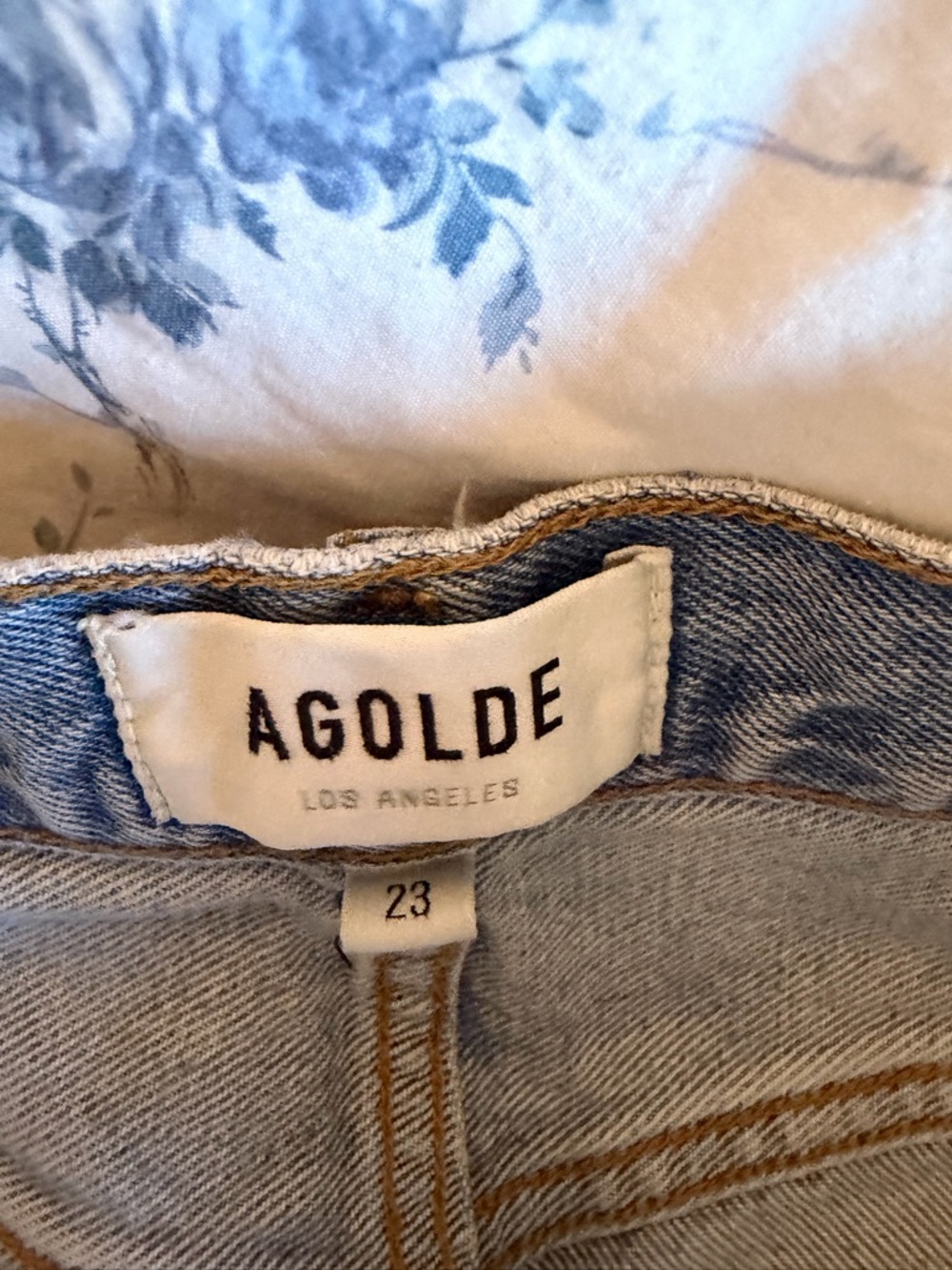 Agolde Light Blue Distressed 90s Jeans - Picture 3 of 6